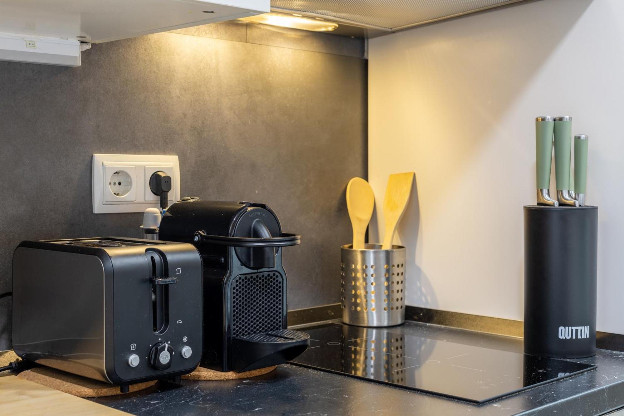 Galileo Apartment Madrid Luaran gambar