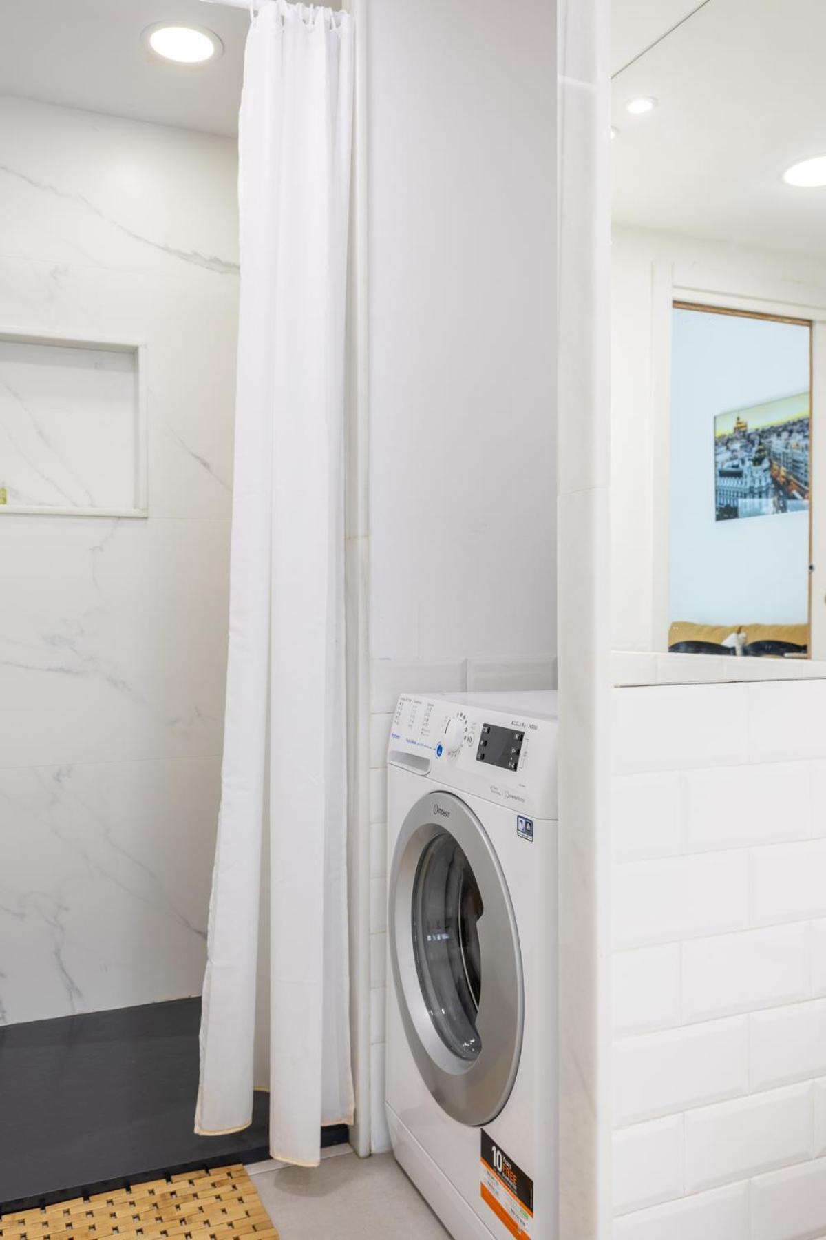 Galileo Apartment Madrid Luaran gambar